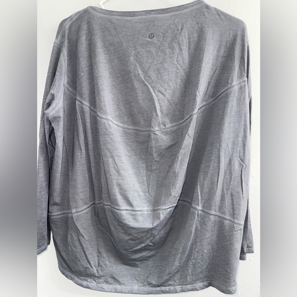 Lululemon Back In Action Long Sleeve *Fade
Sublimado Pigment Dye Asphalt Grey - Picture 6 of 9